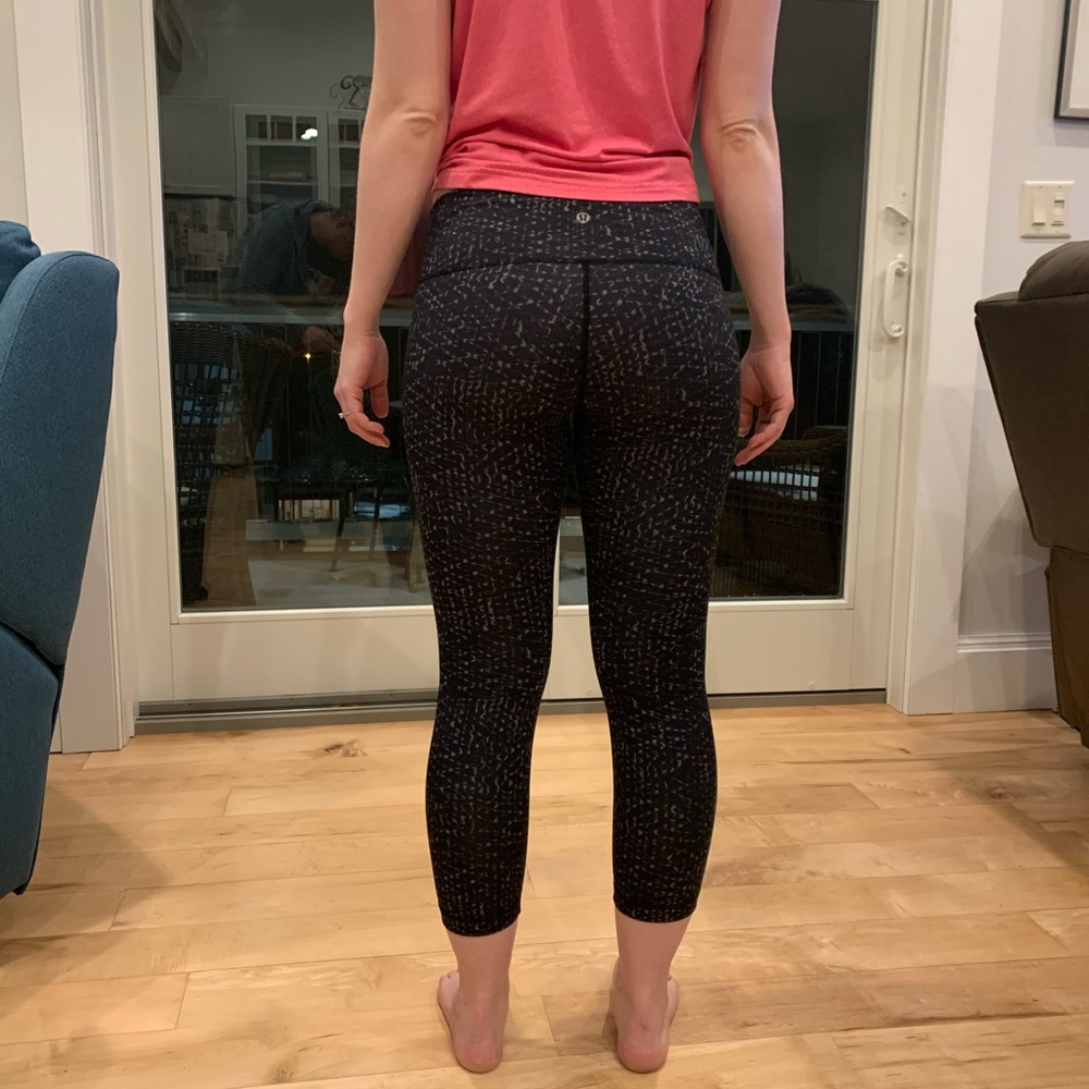 Lululemon yoga pants